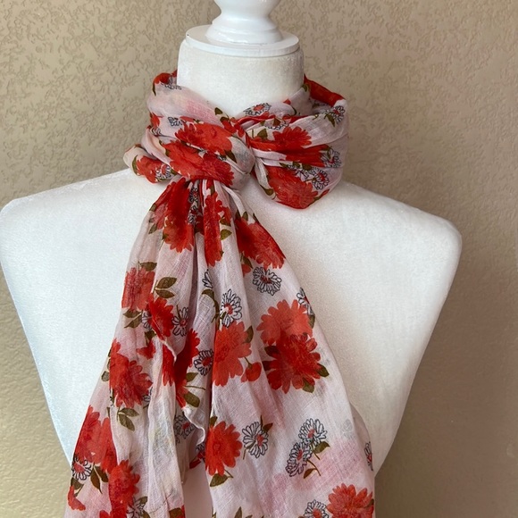 Lot of three colorful scarves - Picture 2 of 8